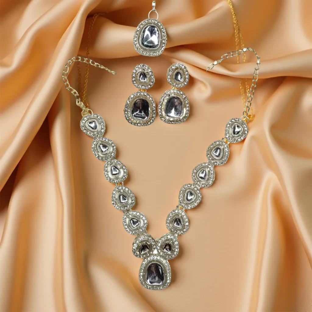 illusion Crystal Silver Jewel Set (Pack of 1)